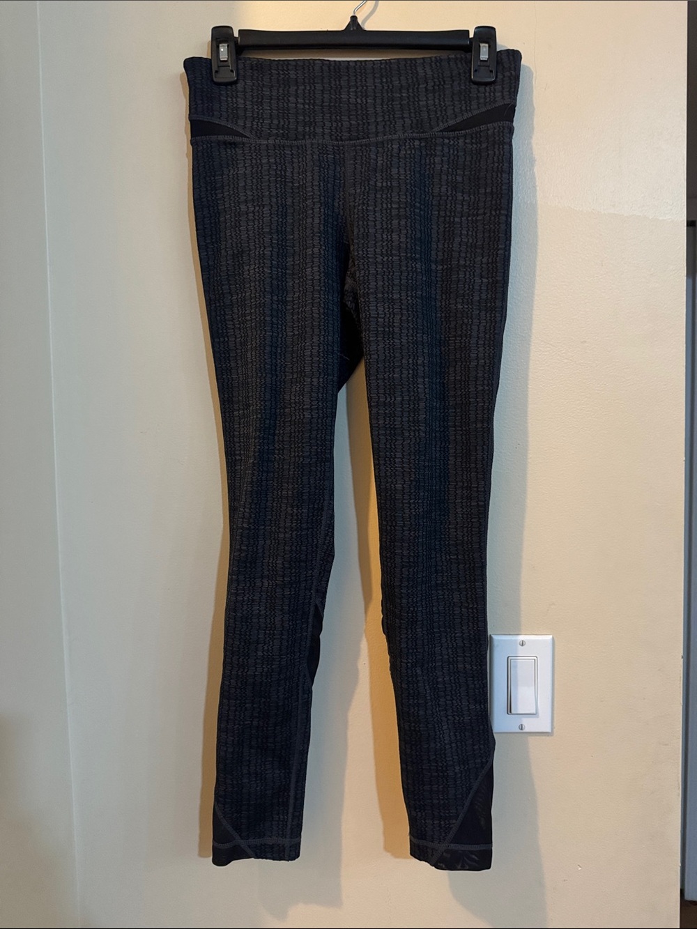 Kirkland Signature Black Textured High-Waist Leggings